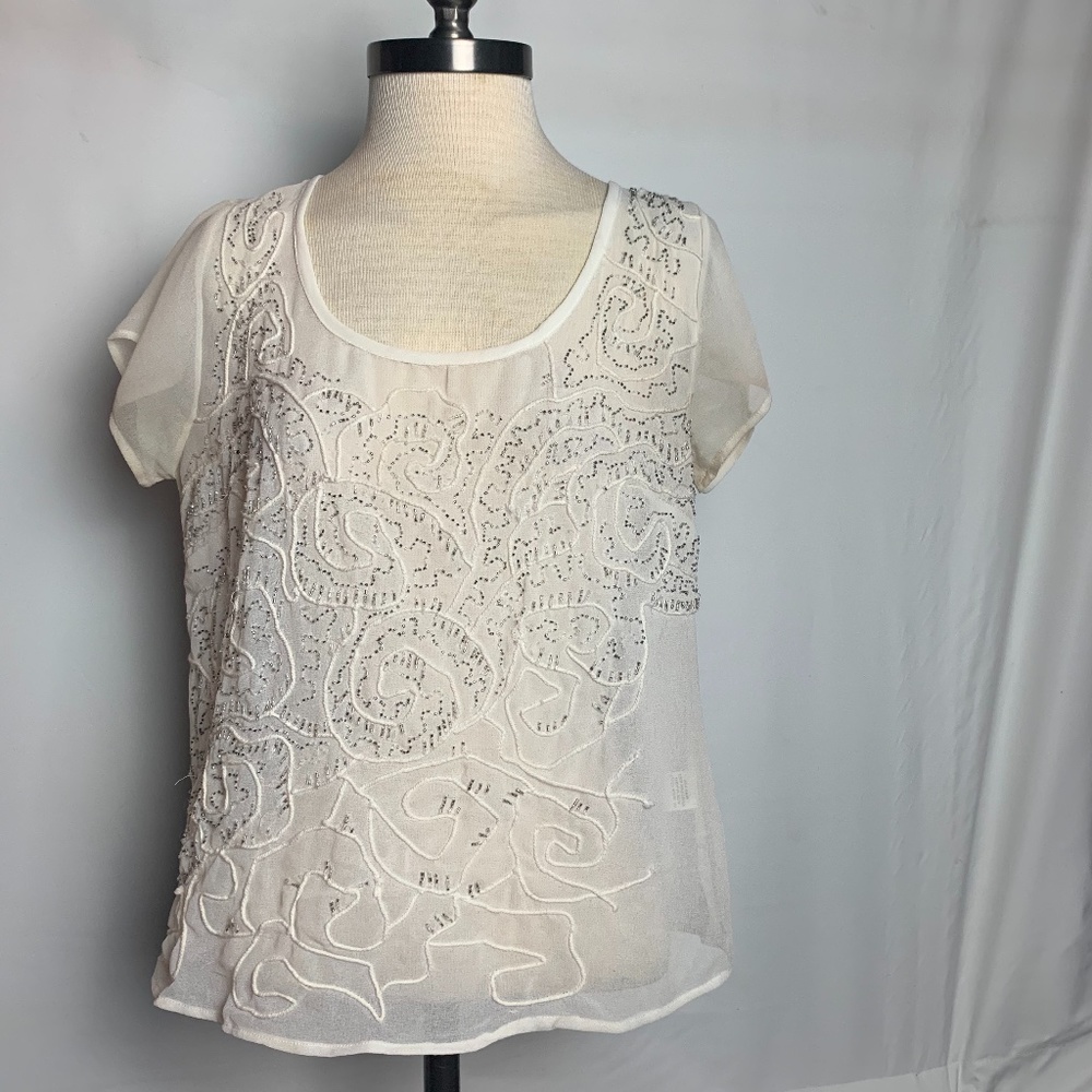 Willow & Clay Sheer, embellished Tee 💎